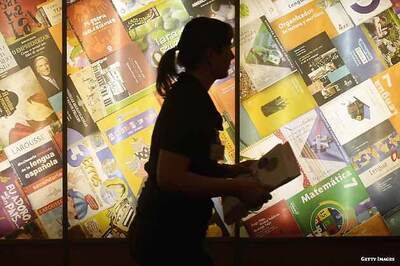 Fiscal cliff, guru among words that should retire in 2013