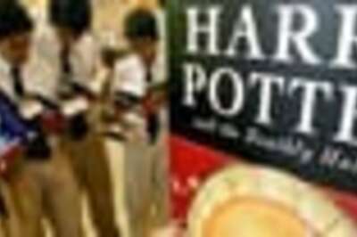 World's longest book title: 1022 words and no spaces