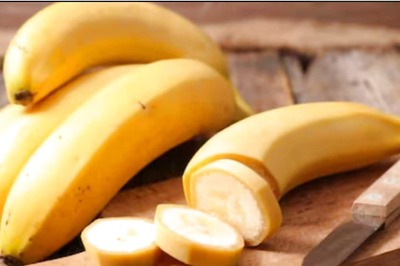Men Who Feel Weak Should Consume Milk and Banana Before Bed, Says Dietitian