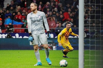 Lionel Messi's Magical Late Goal Sinks Atletico Madrid as Barcelona Go Top of La Liga | Watch