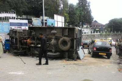 News18.com Daybreak | Clashes Continue in Shillong & Stories You May Have Missed