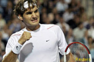 Federer in his 17th straight final
