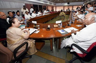 Congress wants LS discussion on President Rule In Uttarakhand