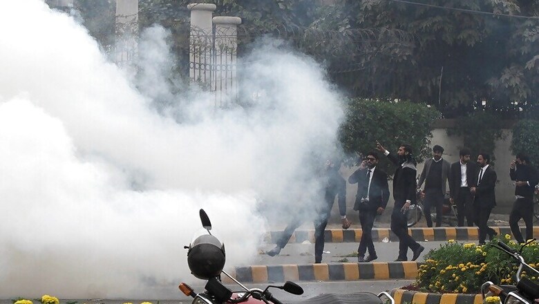 After Row with Doctors, over 100 Pakistani Lawyers Ransack Lahore Hospital; Patient Dies