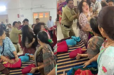 Bengaluru Sale Takes Dramatic Turn As Women Pull Hair and Hit Each Other Over Saree