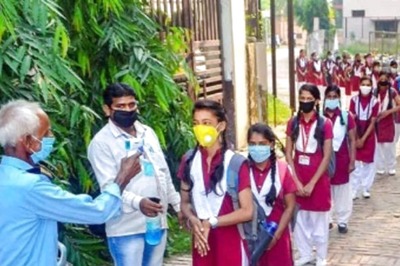 At Least 22 States, UTs Reopened Schools for All Students, 92% Teachers Vaccinated, Says Centre