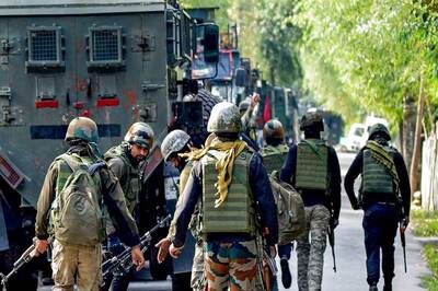 News18 Evening Digest: 3 Terrorists in Baramulla Encounter; Nipah Virus Unfolds Like 'Crime Thriller' & Other Top Stories