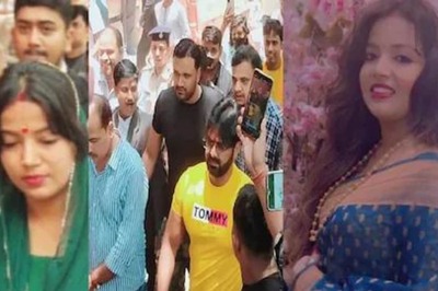 Actor Pawan Singh’s Wife Jyoti Singh Seen With Vermillion During Divorce Hearing