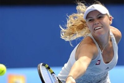 Williams sisters on track for Australian Open semis