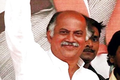 Let consumers chose their power provider, Gurudas Kamat writes to Chavan
