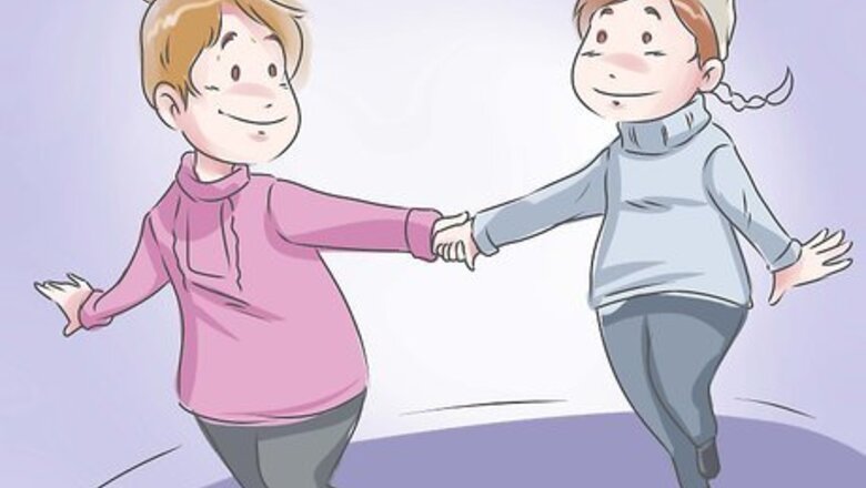 How to Play Crack the Whip on Ice Skates