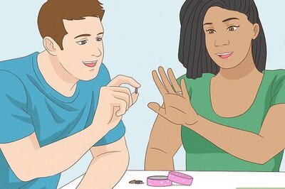 11 Easy Ways to Get Your Girlfriend's Ring Size Without Her Knowing