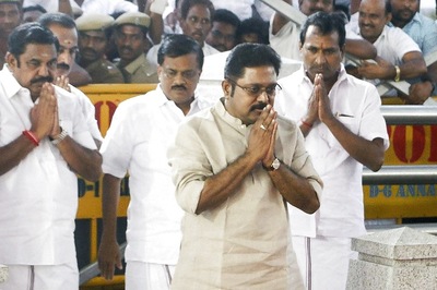AIADMK Dy Gen Secretary Alleges Panneerselvam 'Manipulated' Poll Symbol