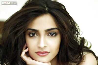 If women are allowed to be makeup artists about 3000 men will lose their jobs: Sonam Kapoor opens up about issues with CCMAA