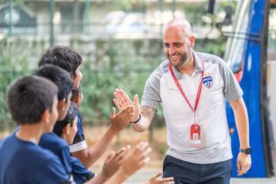 ISL 2023-24: Bengaluru FC Fans are the Fire in Our Veins, We Need to Bring Joy to Them, Says Gerard Zaragoza