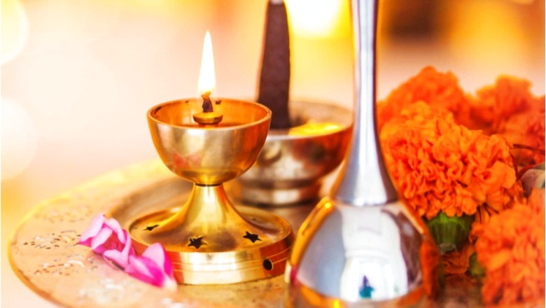 Aaj Ka Panchang, August 24, 2021: Check Out Tithi, Shubh Muhurat, Rahu Kaal and Other Details for Tuesday