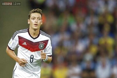 Mesut Ozil undergoes scan, doubtful for Euro 2016 qualifiers