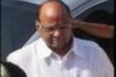 Cong leaves Pawar to fend for himself