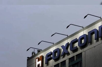 Apple Supplier Foxconn's Hiring Practices Exclude Married Indian Women At Tamil Nadu Plant: Report