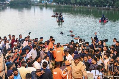 14 School Students, 2 Teachers Dead After Boat Capsizes at Vadodara Lake in Gujarat