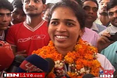 CWG shooting: Tejaswini, Meena win bronze