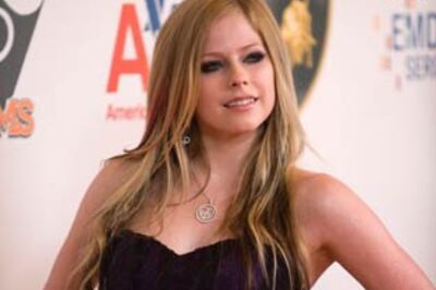 Avril Lavigne divorcing because she married too young