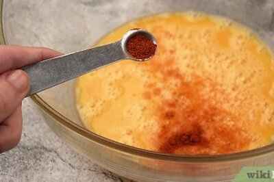 How to Season Scrambled Eggs: Tips for Flavorful Additions