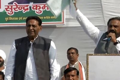 At Delhi Rally, Cong Leader Mixes Up Priyanka Gandhi with PeeCee, Twitter Goes ROFL Over 'Comedy Show'