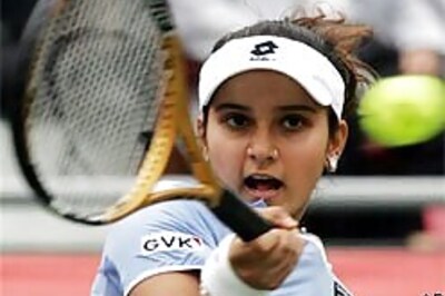 Sania enters quarters in Tashkent