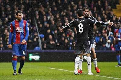 Oscar denies training ground bust-up with Diego Costa