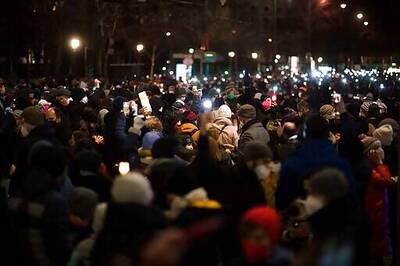 Vienna Commemorates Pandemic Victims With A 'Sea Of Lights'