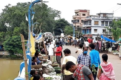 Street Vendors Have Fundamental Right but Can't Impinge Upon Others' Rights: HC