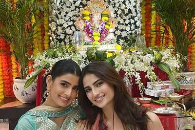 Palak Tiwari Bids Adieu To Ganpati Bappa, Performs Puja With Family And Friends