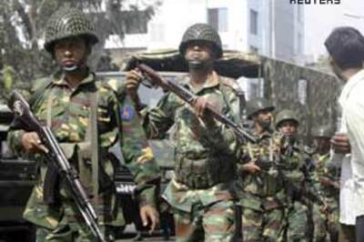 At least 1 dead, 6 wounded in Dhaka fighting