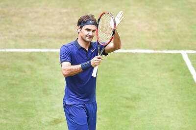 Federer Beats Zverev to Seal Quarterfinal Spot in Halle