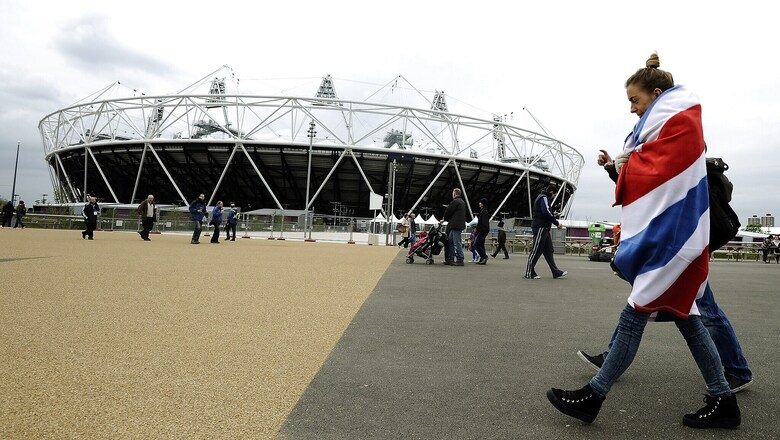 Newspaper smuggles fake bomb into London Games park