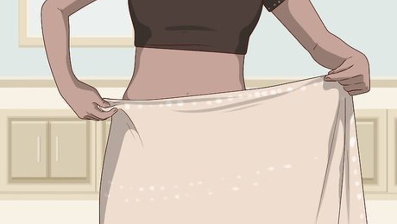 How to Wear a Saree in Lehenga Style