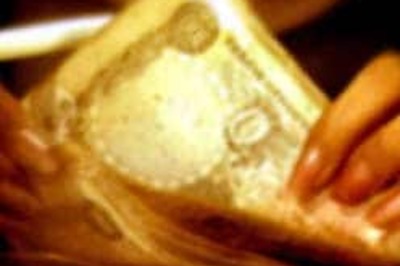 Mkts end flat; midcap, small cap outperform