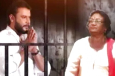 Darshan’s Family Meets Him At Ballari Central Prison , Actor Gets Emotional