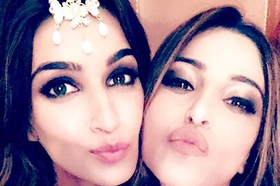 Kriti Sanon Looks Pretty In Pink For Sukriti & Akriti's Show