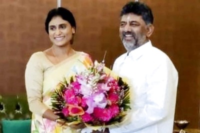 YSR Telangana Party Chief Sharmila Meets Karnataka DyCM Shivakumar