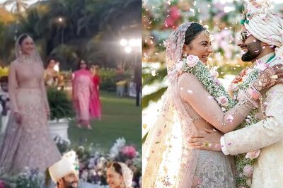 Rakul Preet Singh Wipes Away Tears As She Makes Grand Bridal Entry, Video Goes Viral; Watch