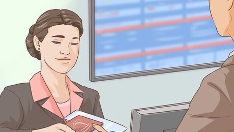 How to Request Compensation for Delayed Airline Luggage