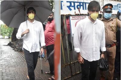 Vivek Oberoi After Sushant Singh Rajput's Funeral: 'Industry Needs to Do Serious Introspection'