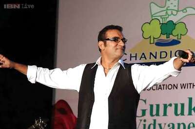 Singers are born as singers: Abhijeet Bhattacharya