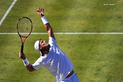 Hewitt beats del Potro to reach Queen's SF