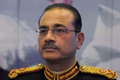 Pak Army Chief Discusses Cooperation in Regional Security Matters with Commander of the US Central Command