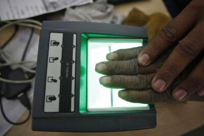 UIDAI Shuts 24 Fraud Aadhaar Websites, Android Apps