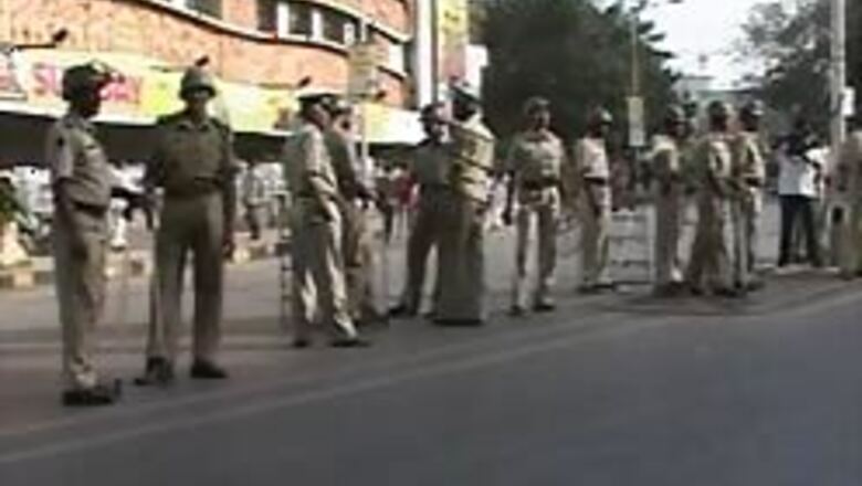 Mumbai Police seek legal help to act against Raj