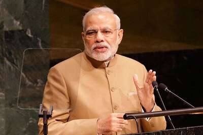 Narendra Modi kurtas, jackets dominate Gujarat's khadi marketing drive